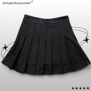 Yesstyle Black Pleated Mini Skirt Skort Pockets Medium